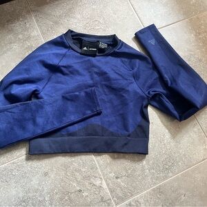 Ivy park Adidas women’s athletic Navy Crewneck Sweater